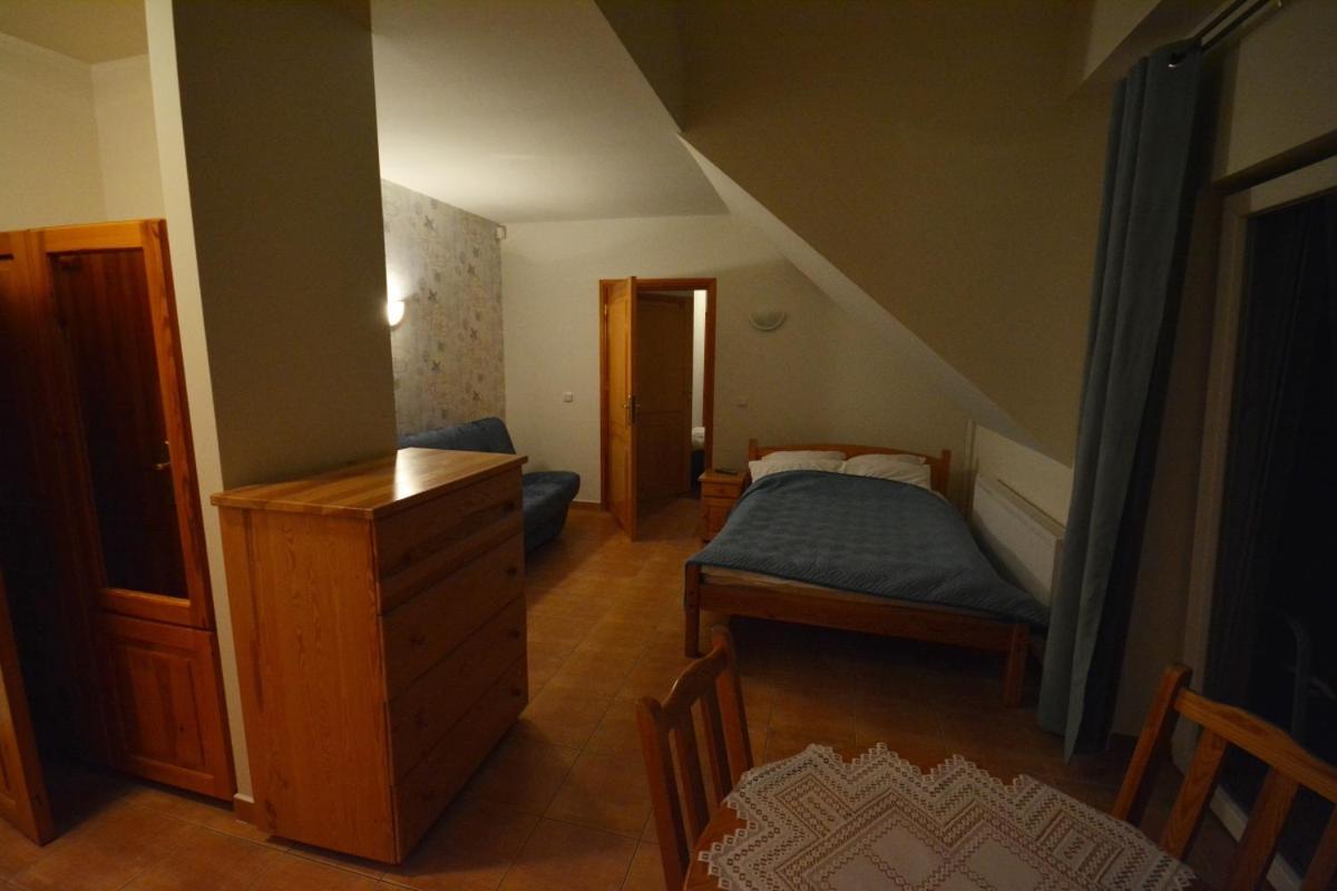 Bialy Labedz Hotel Kretowiny