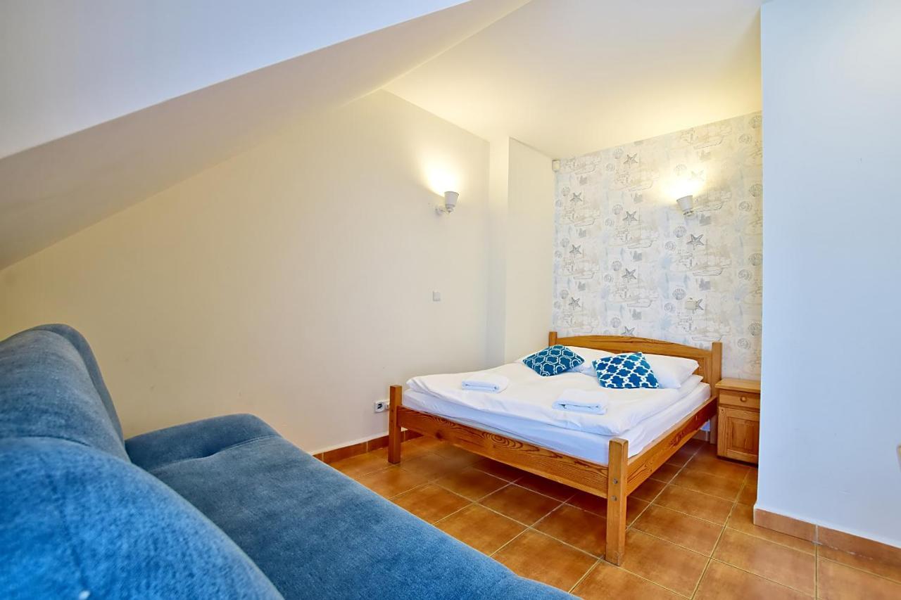 Bialy Labedz Hotel Kretowiny