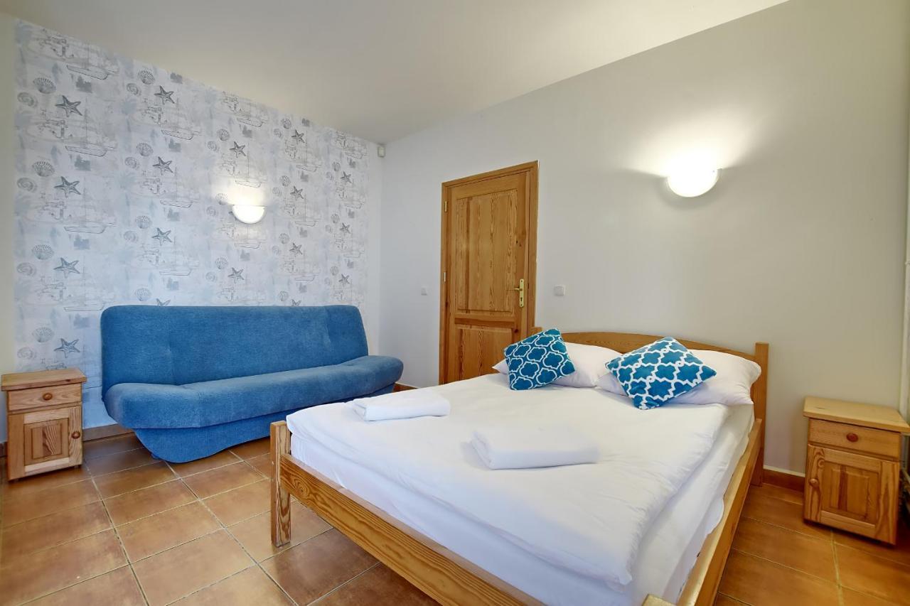 Bialy Labedz Hotel